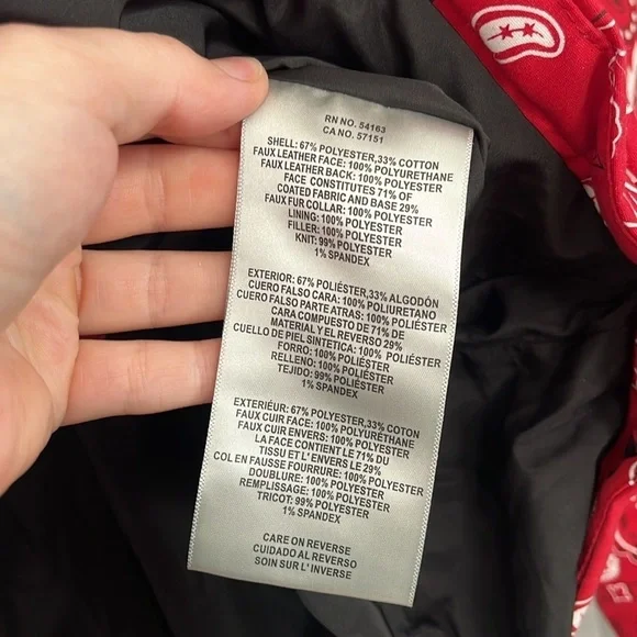 Levi's Men's Out West Mixed Media Red Bandanna Print Puffer Jacket XXL NWT - Picture 6 of 11